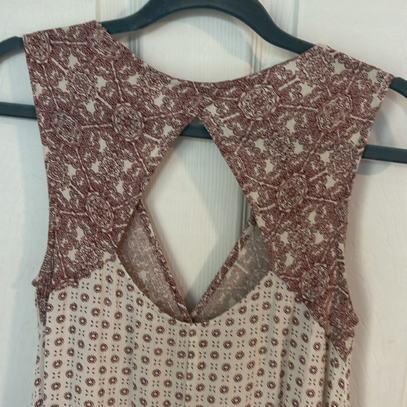 Forever 21 sleeveless V-neck top size M - Picture 9 of 10